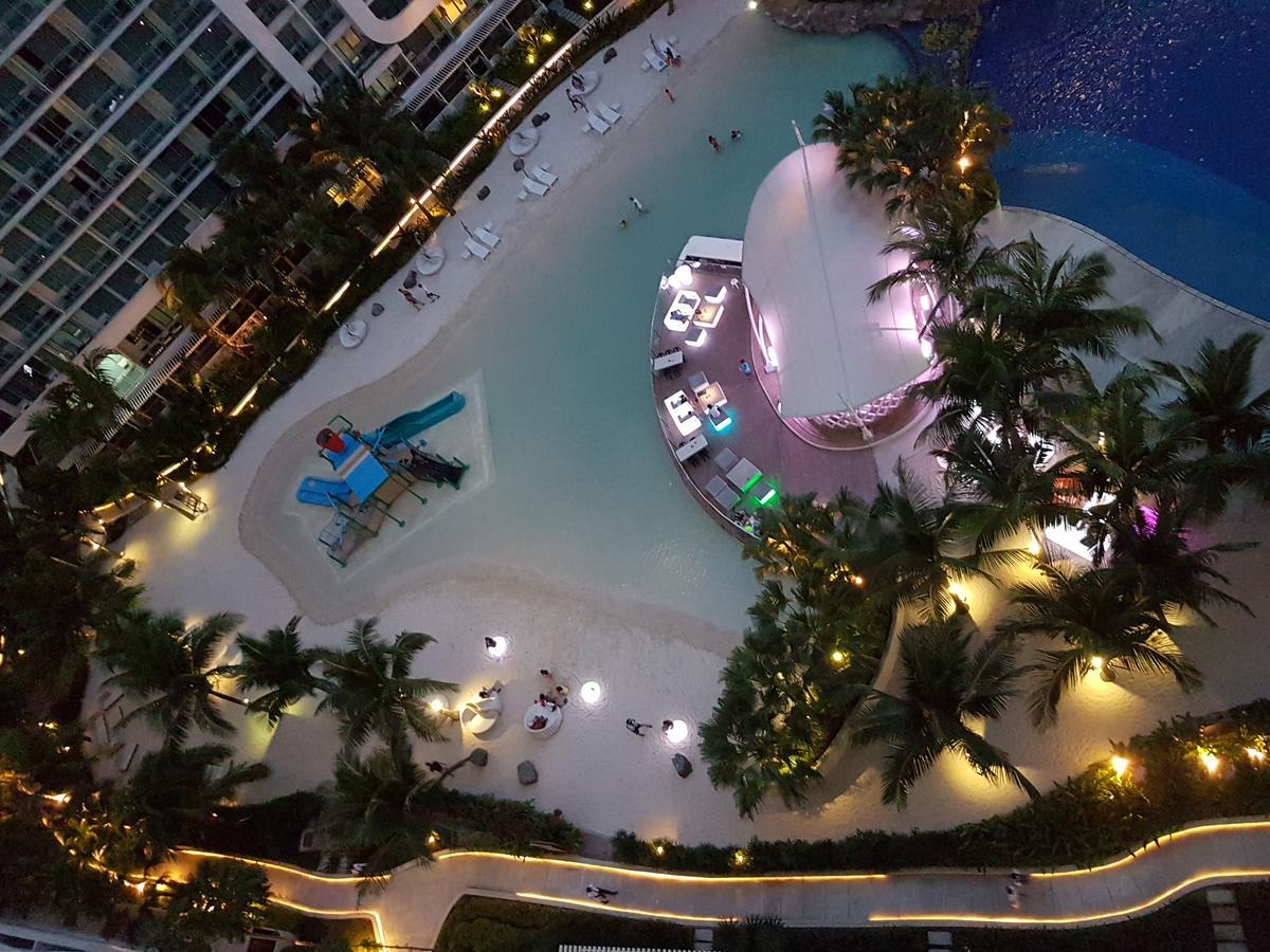 Maui Condotel Azure Residence Manila Exteriör bild