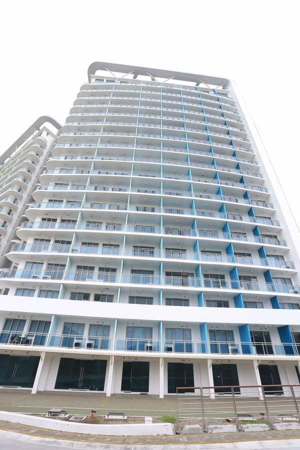 Maui Condotel Azure Residence Manila Exteriör bild
